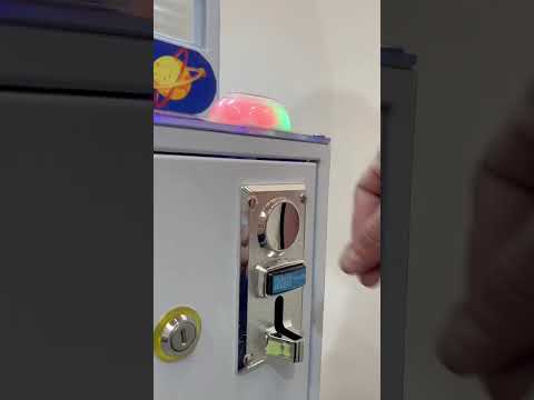 Juego accionado por monedas atrapa peluches Pequeña (Space)